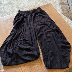 Sozy Black Casual Pants